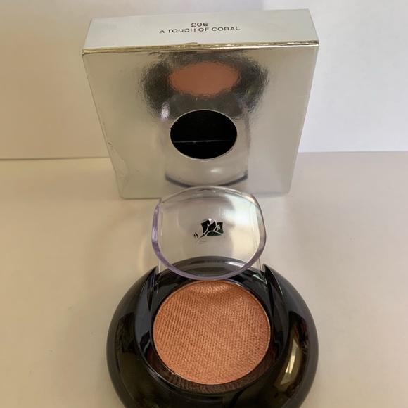 Eye shadow - Picture 2 of 2